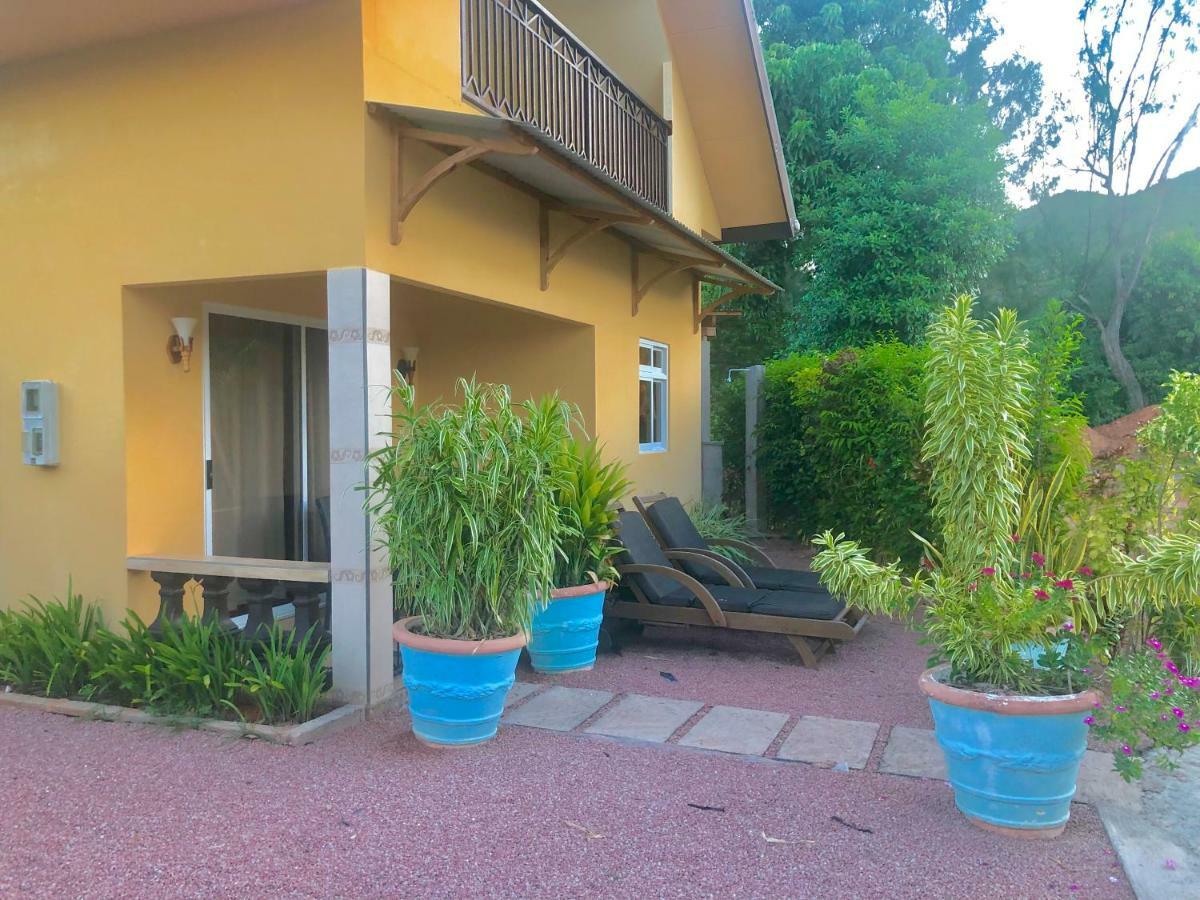 Mountain Lodge Anse Volbert Village Exterior foto